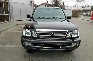 Позашляховик / Кросовер Lexus LX 2003 в Чернівцях