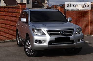 Внедорожник / Кроссовер Lexus LX 2009 в Одессе