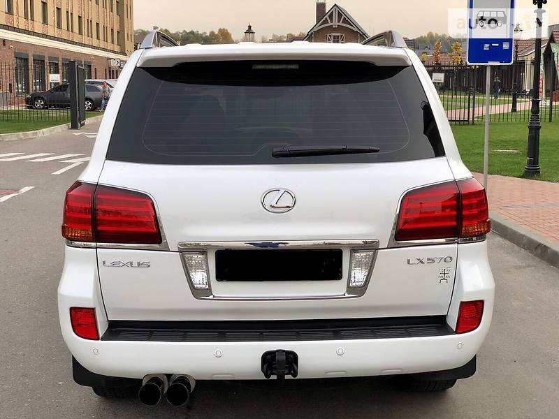 Внедорожник / Кроссовер Lexus LX 2008 в Киеве