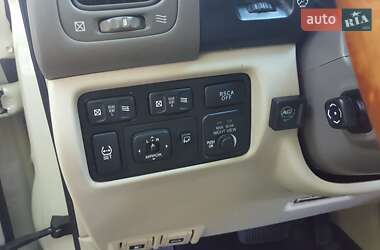 Позашляховик / Кросовер Lexus LX 2006 в 