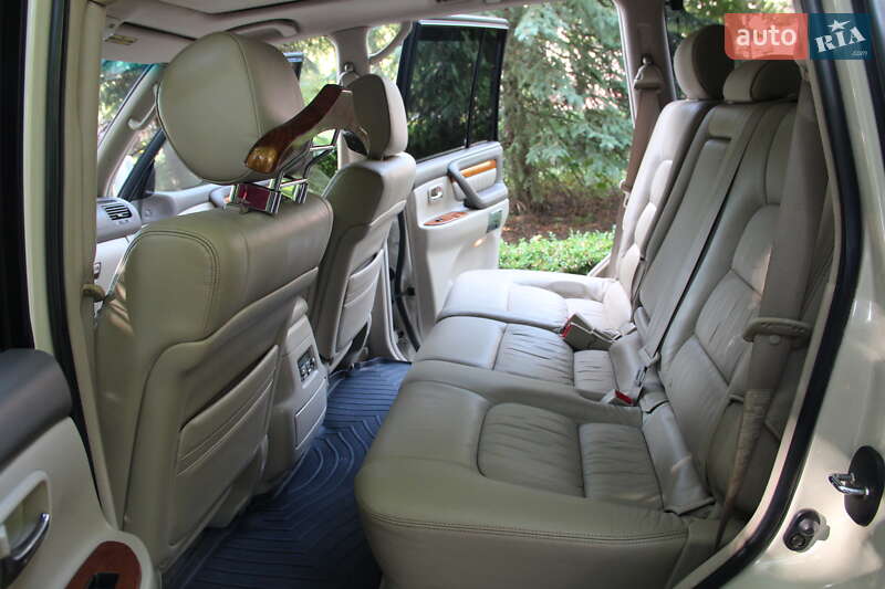 Внедорожник / Кроссовер Lexus LX 2006 в Умани