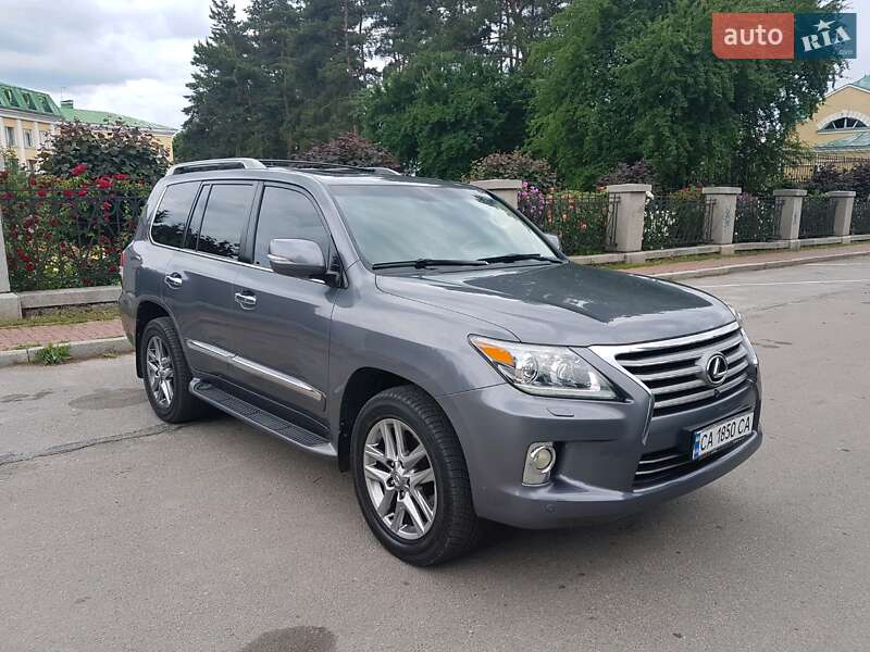 Позашляховик / Кросовер Lexus LX 2012 в Умані