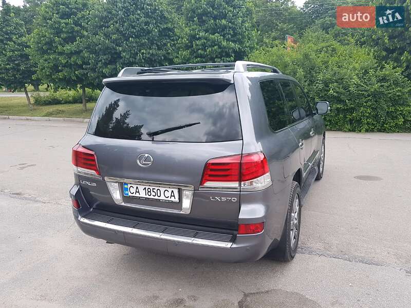 Позашляховик / Кросовер Lexus LX 2012 в Умані