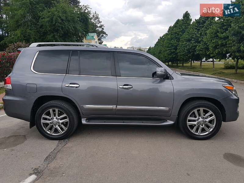 Позашляховик / Кросовер Lexus LX 2012 в Умані