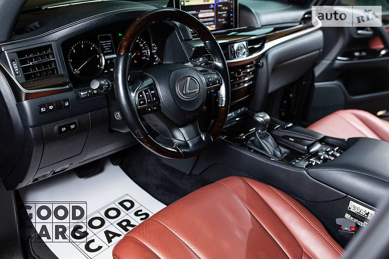 Позашляховик / Кросовер Lexus LX 2017 в Одесі