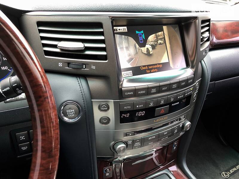 Позашляховик / Кросовер Lexus LX 2011 в Києві