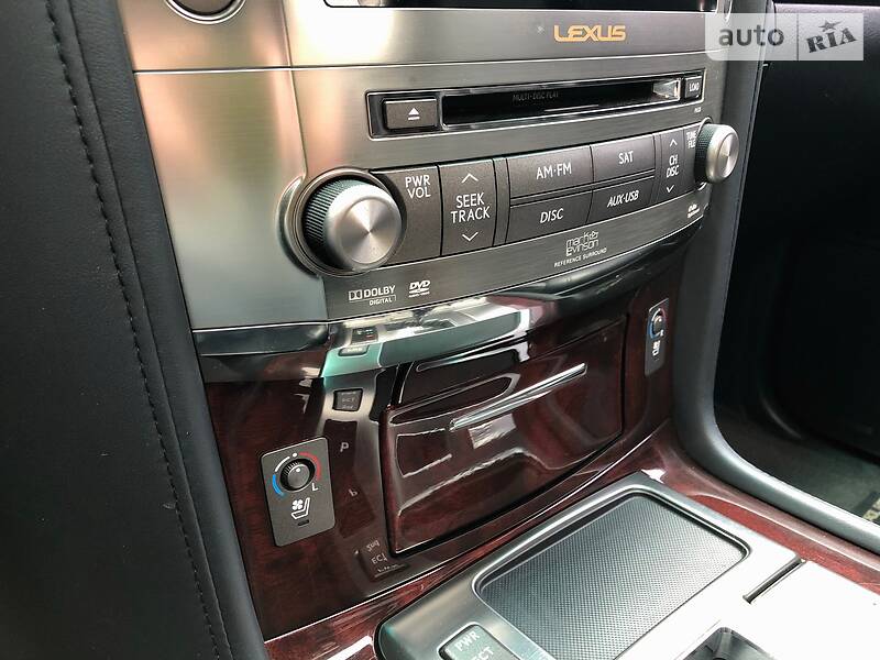 Позашляховик / Кросовер Lexus LX 2011 в Києві