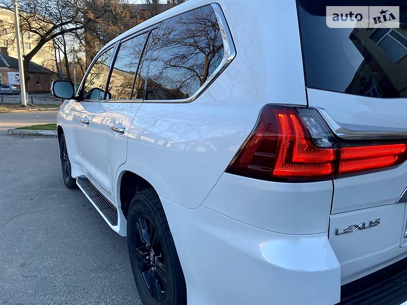 Позашляховик / Кросовер Lexus LX 2017 в Києві фото 29 Позашляховик / Кросовер Lexus LX 2017 в Києві