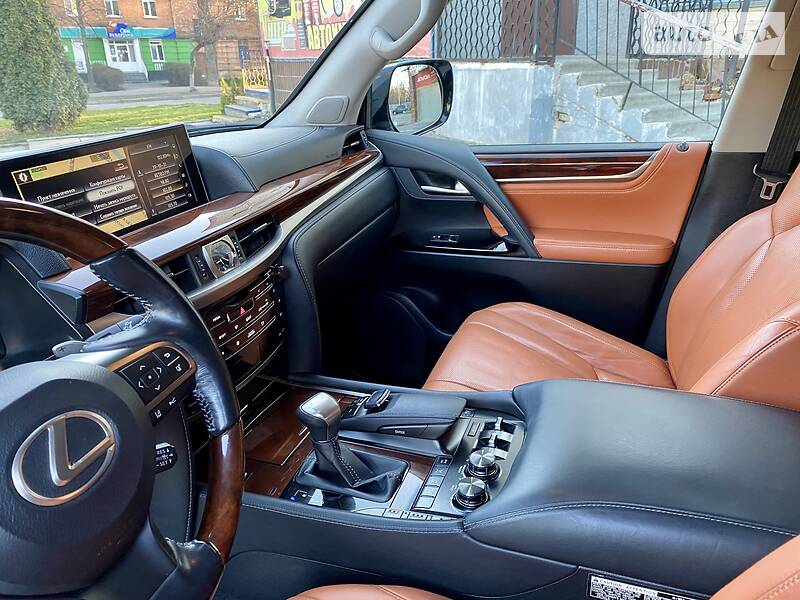 Позашляховик / Кросовер Lexus LX 2017 в Києві фото 52 Позашляховик / Кросовер Lexus LX 2017 в Києві