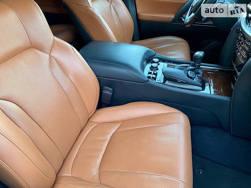 Позашляховик / Кросовер Lexus LX 2017 в Києві фото 60 Позашляховик / Кросовер Lexus LX 2017 в Києві