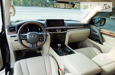Позашляховик / Кросовер Lexus LX 2017 в 