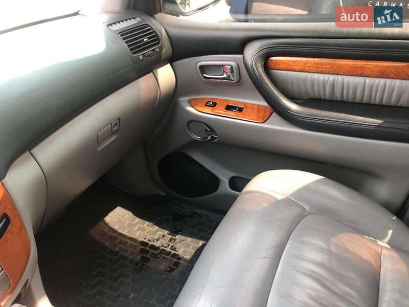 Позашляховик / Кросовер Lexus LX 2006 в Львові