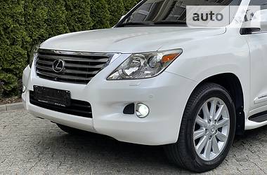 Позашляховик / Кросовер Lexus LX 2008 в 