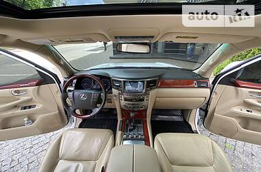 Позашляховик / Кросовер Lexus LX 2008 в 