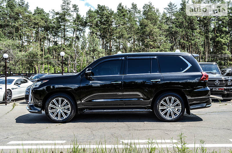 Позашляховик / Кросовер Lexus LX 2016 в Києві