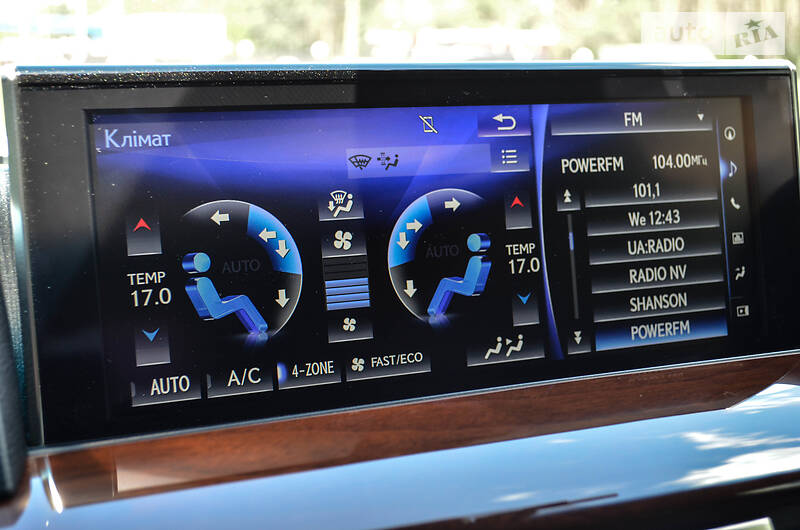 Позашляховик / Кросовер Lexus LX 2016 в Києві