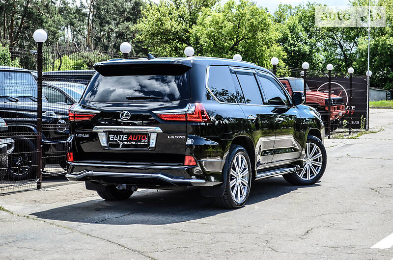 Позашляховик / Кросовер Lexus LX 2016 в Києві