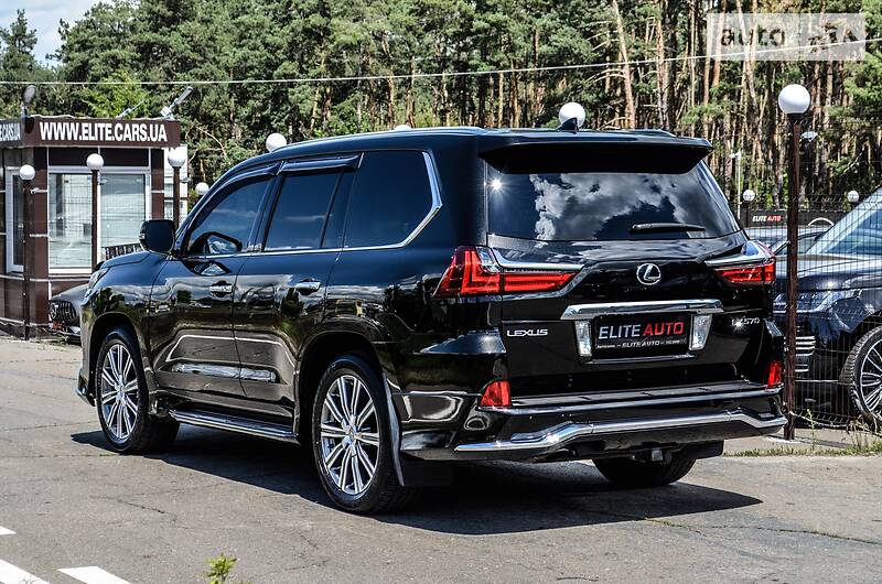 Позашляховик / Кросовер Lexus LX 2016 в Києві