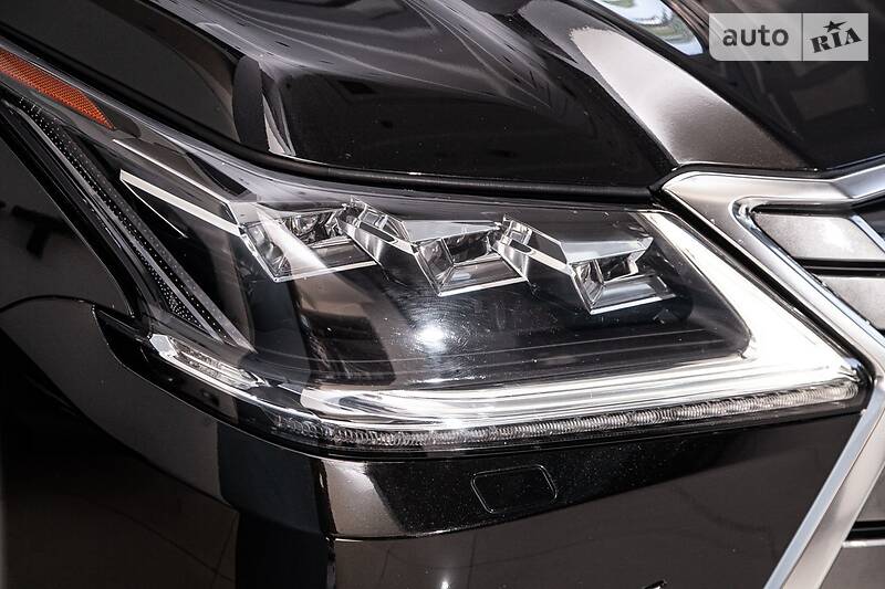 Позашляховик / Кросовер Lexus LX 2017 в Одесі