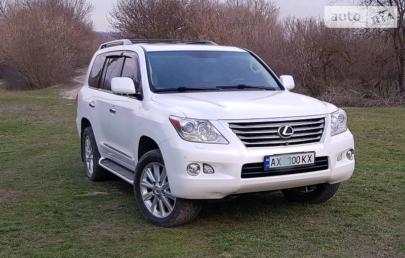 Позашляховик / Кросовер Lexus LX 2008 в Харкові