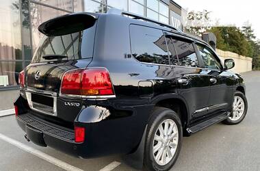 Внедорожник / Кроссовер Lexus LX 2008 в Киеве