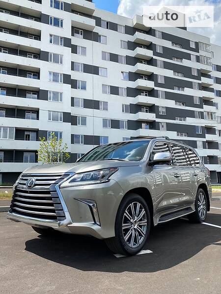 Позашляховик / Кросовер Lexus LX 2017 в Харкові