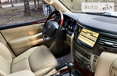 Внедорожник / Кроссовер Lexus LX 2010 в Черновцах