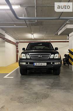 Внедорожник / Кроссовер Lexus LX 2005 в Киеве