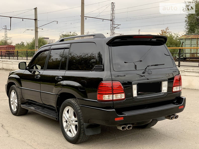 Внедорожник / Кроссовер Lexus LX 2006 в 