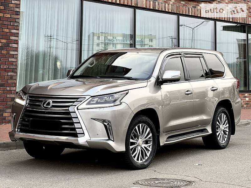 Внедорожник / Кроссовер Lexus LX 2017 в Киеве