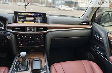 Внедорожник / Кроссовер Lexus LX 2017 в Киеве