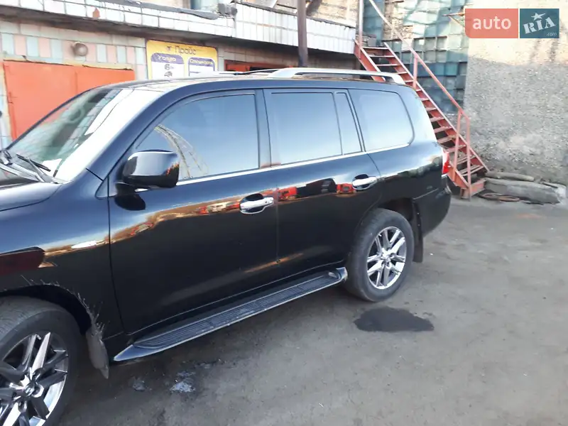Внедорожник / Кроссовер Lexus LX 2008 в 