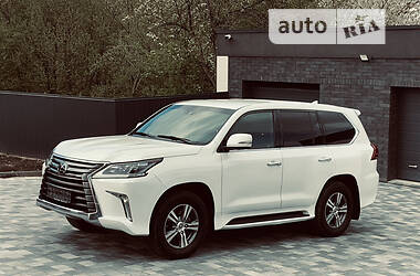 Внедорожник / Кроссовер Lexus LX 2018 в 