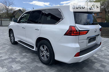 Внедорожник / Кроссовер Lexus LX 2018 в 