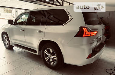 Внедорожник / Кроссовер Lexus LX 2018 в 
