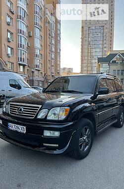 Внедорожник / Кроссовер Lexus LX 2006 в 