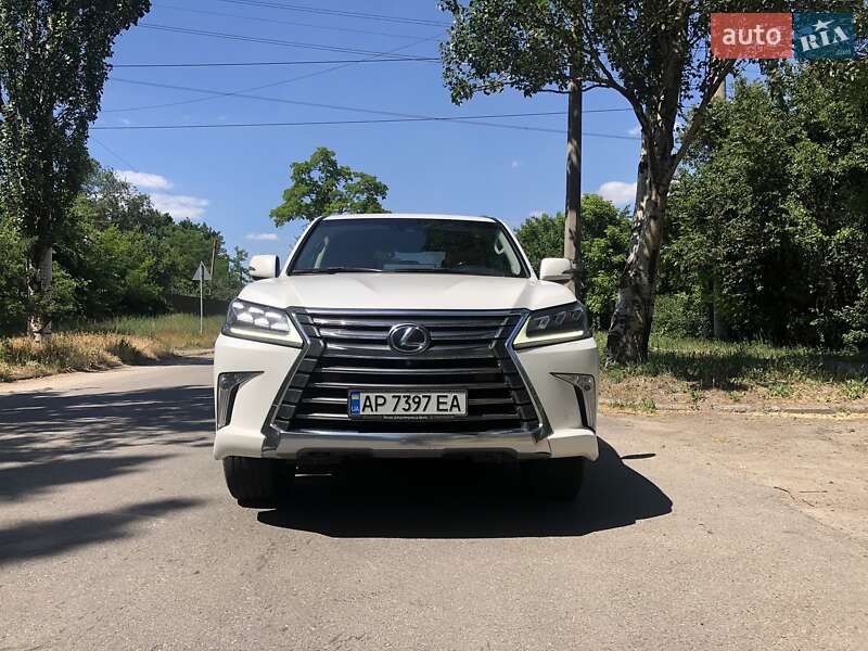 Внедорожник / Кроссовер Lexus LX 2016 в Запорожье