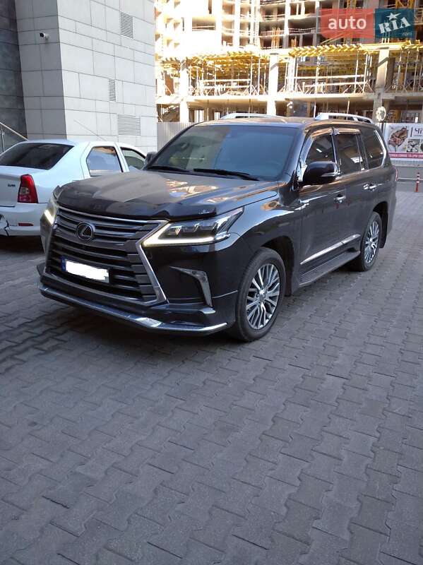 Позашляховик / Кросовер Lexus LX 2017 в Києві