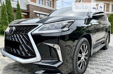 Внедорожник / Кроссовер Lexus LX 2016 в Киеве