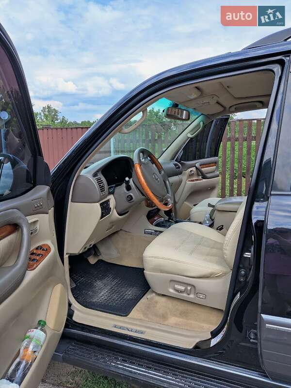 Позашляховик / Кросовер Lexus LX 2004 в Києві