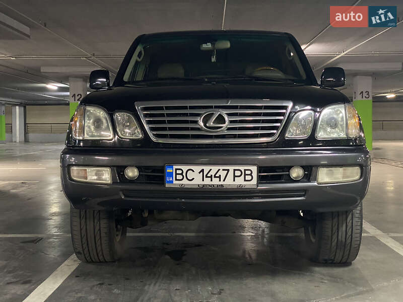 Lexus LX 2006