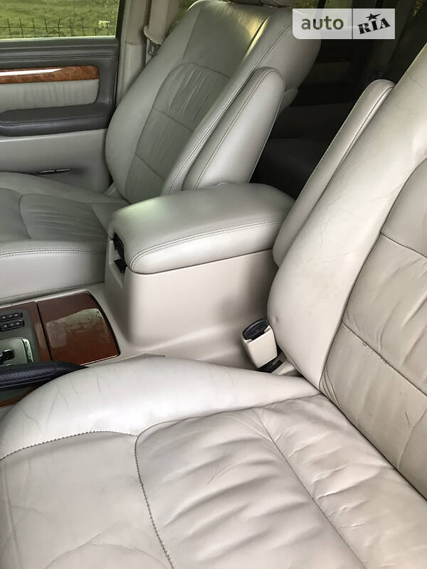 Позашляховик / Кросовер Lexus LX 2006 в Чернігові