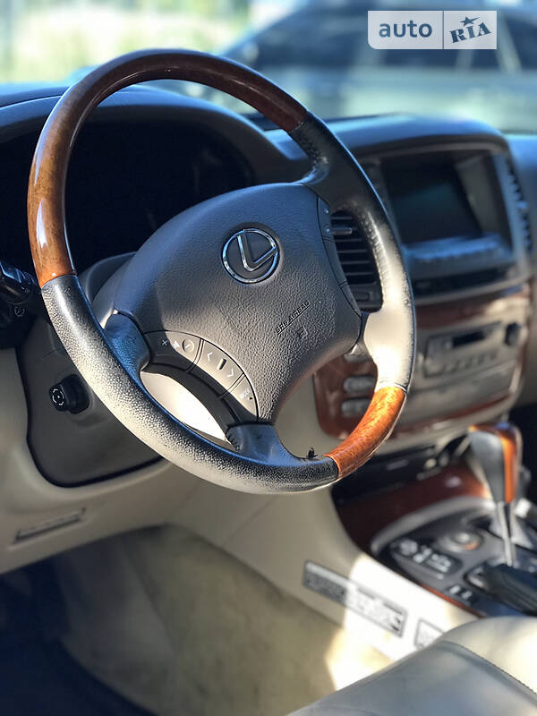 Позашляховик / Кросовер Lexus LX 2006 в Чернігові