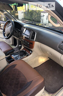 Внедорожник / Кроссовер Lexus LX 2005 в 