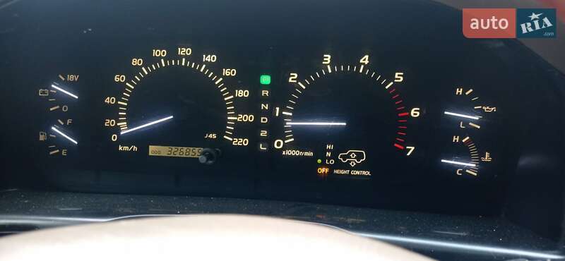 Позашляховик / Кросовер Lexus LX 2002 в Ужгороді