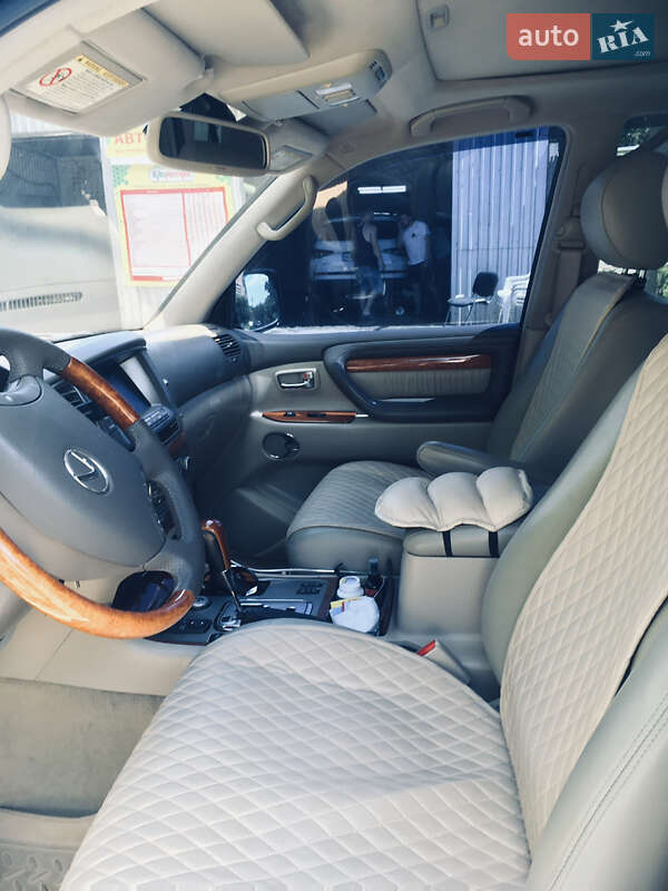 Позашляховик / Кросовер Lexus LX 2005 в Києві