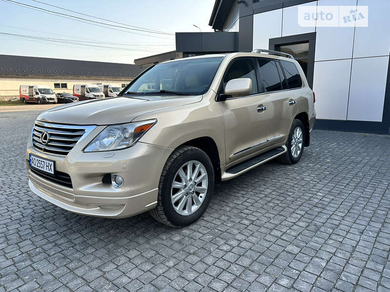 Внедорожник / Кроссовер Lexus LX 2008 в Виноградове
