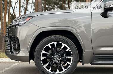 Внедорожник / Кроссовер Lexus LX 2023 в 