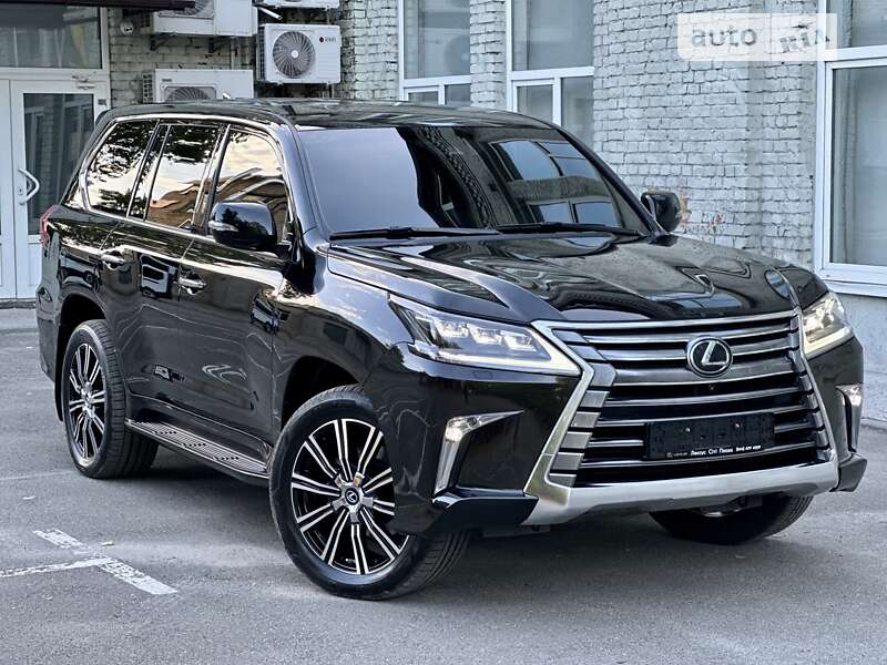 Позашляховик / Кросовер Lexus LX 2017 в Києві