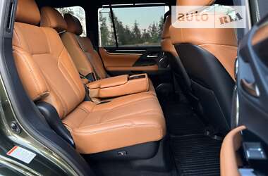 Внедорожник / Кроссовер Lexus LX 2021 в 